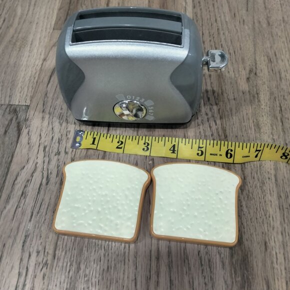 Playgo Pop Up Toaster Toy Bread Slices Gray - Picture 9 of 10